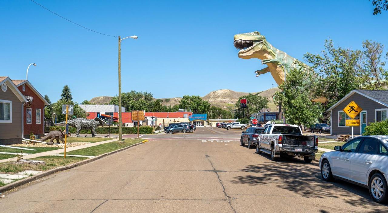 Raptor Retreat L Central L Big Dinosaur L Sleeps 9 드럼헬러 외부 사진